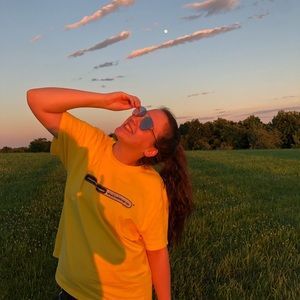 Meet your Posher, Julia